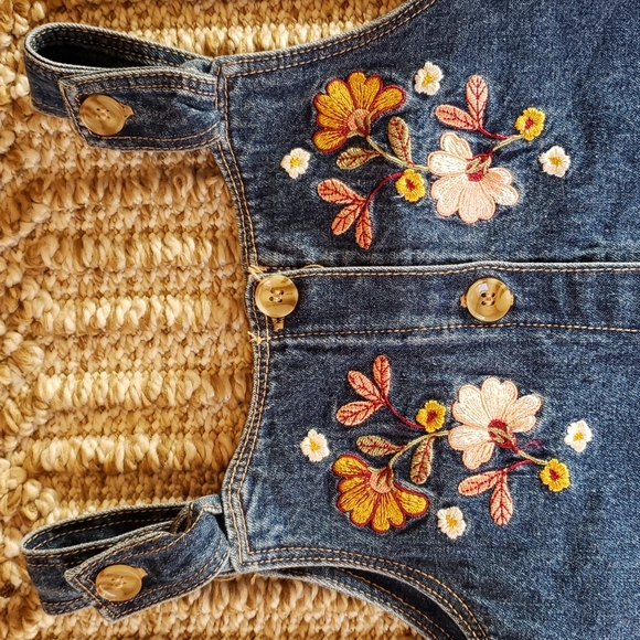 Daisy Fuentes 24M Denim Dress Floral Embroidery 100% Cotton Adjustable Straps - Picture 5 of 11